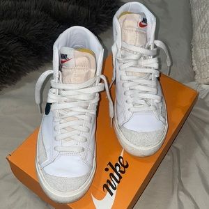 Nike Blazer Mid